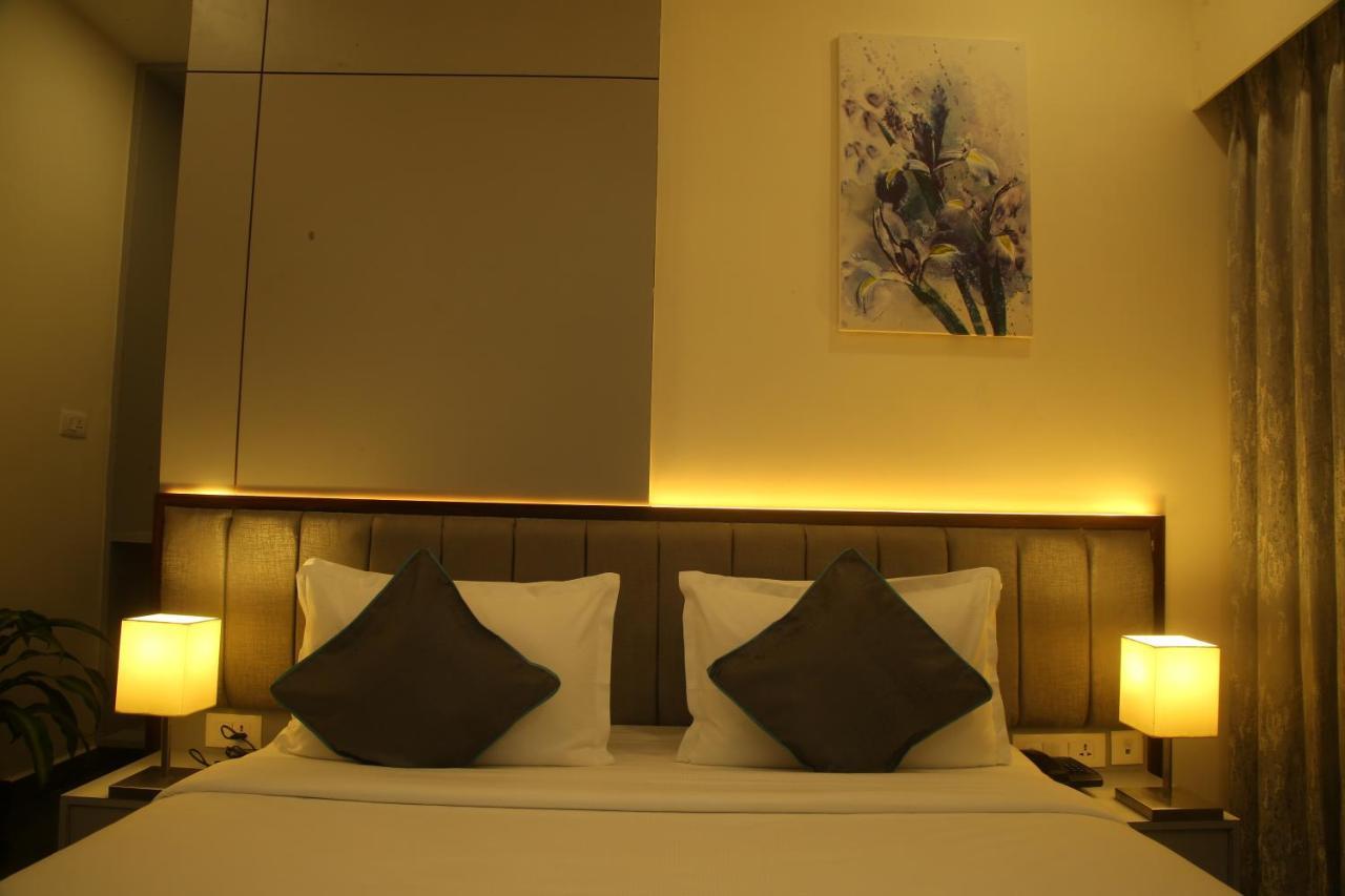 Vijayawāda Park Iris Hotels, Bharathi Nagar מראה חיצוני תמונה
